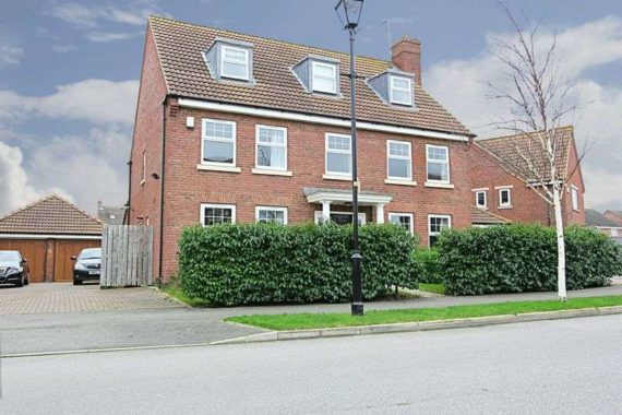5 Bedroom Detached